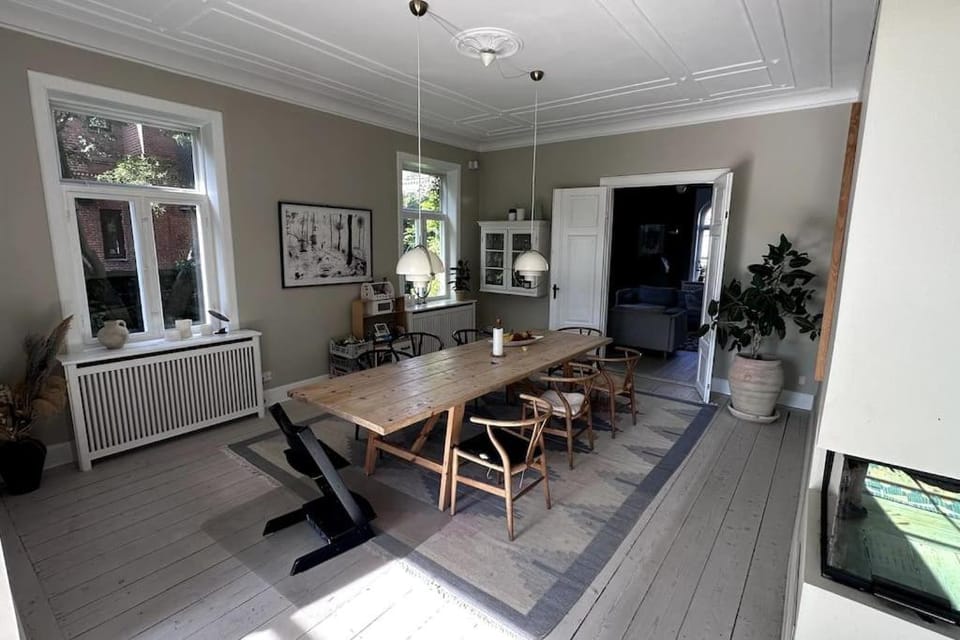 Luxurious, private, centrally-located Mansion Villa in Frederiksberg