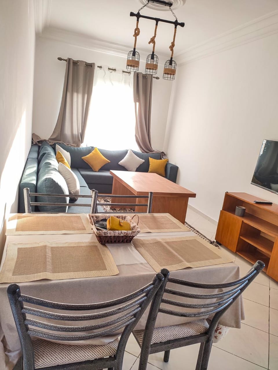 Living room, Dining area