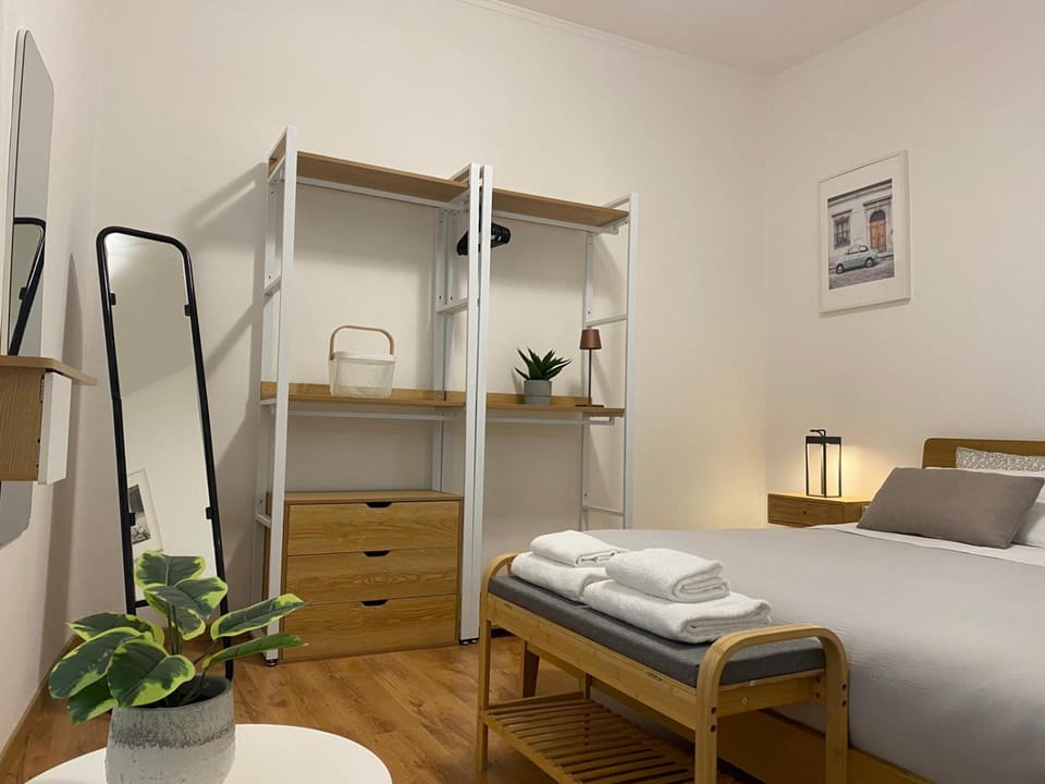 Bedroom, wardrobe