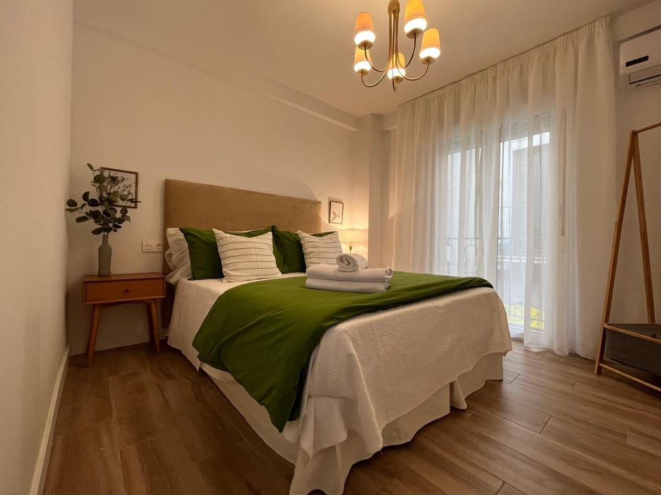 Bed, Bedroom, air conditioner