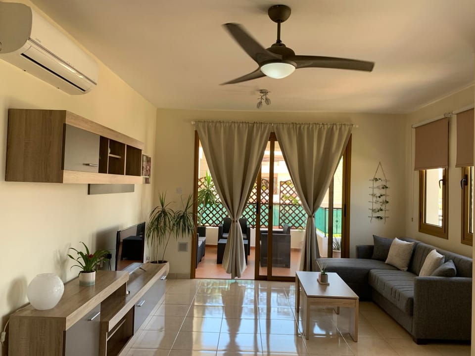 Seascape apartment Apartment in Larnaca