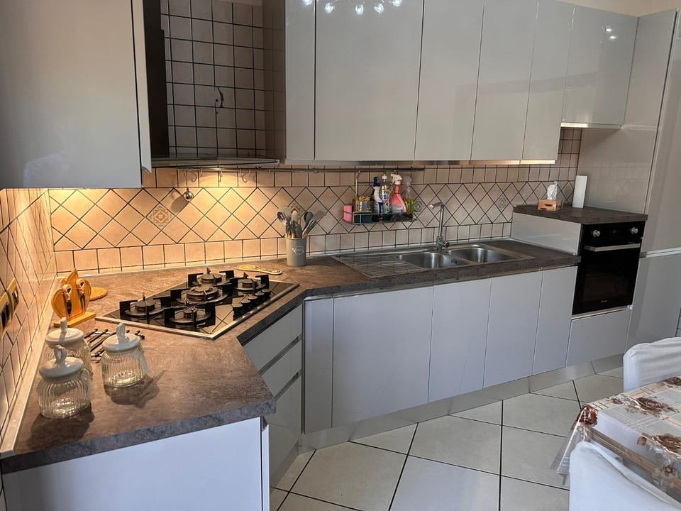 Coffee/tea facilities, Kitchen or kitchenette, dishwasher, pet friendly, stove