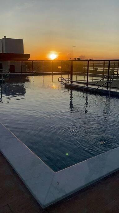 Edifício Porto Atlantis, com Rooftop, a 50m do mar Apartment in Ipojuca