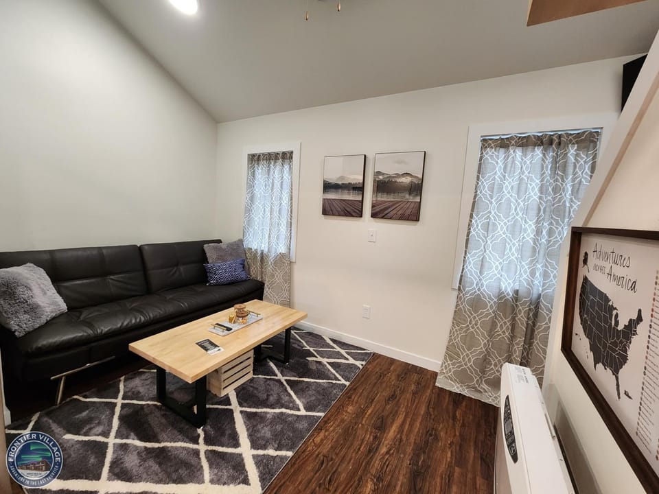 Living room, Photo of the whole room