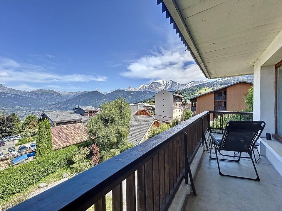 Appartement 3 pièces avec balcon et parking à Combloux - FR-1-560-146 Apartment in Combloux