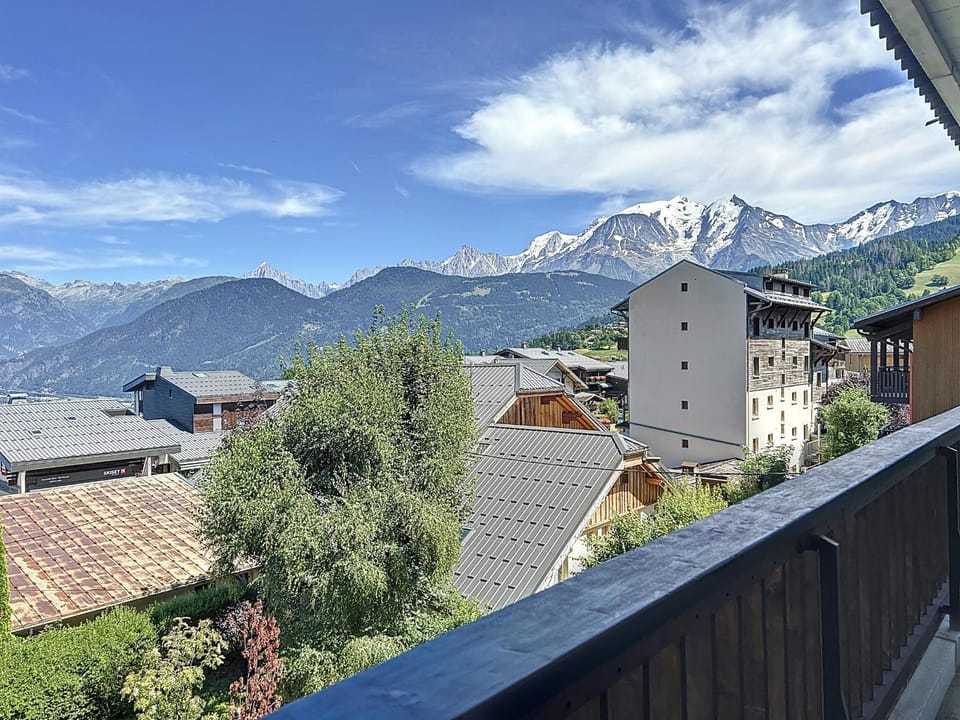 Appartement 3 pièces avec balcon et parking à Combloux - FR-1-560-146 Apartment in Combloux