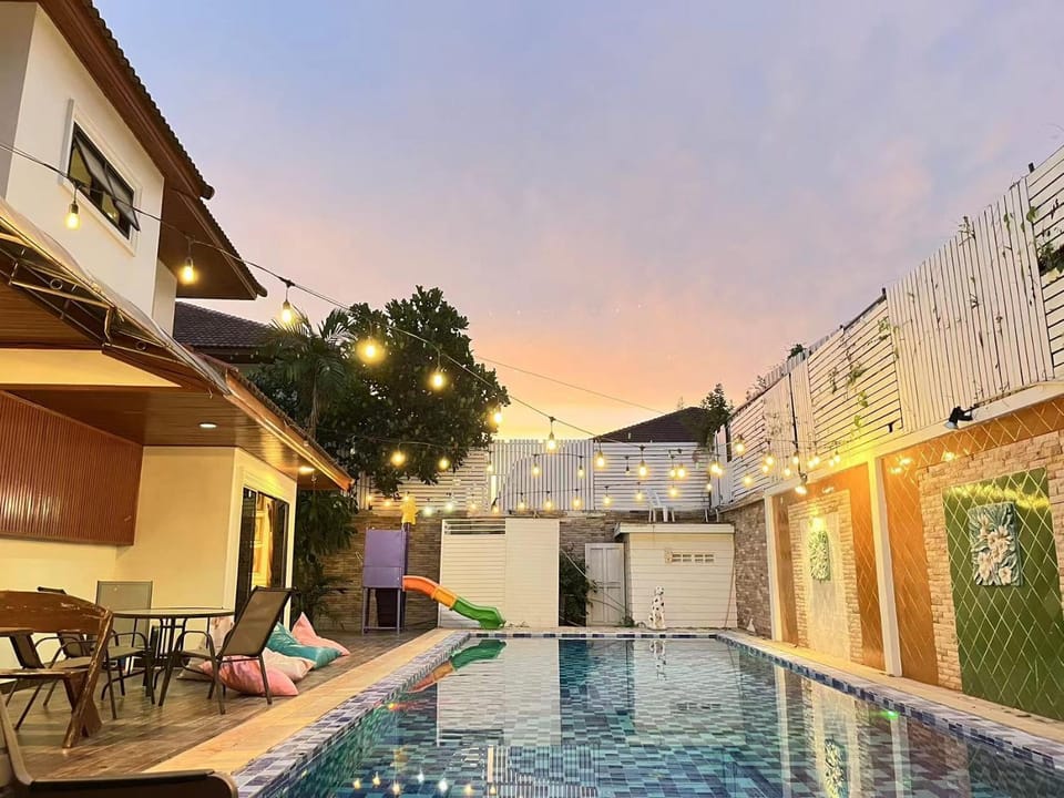 Jomtien 6BR old villa,new pool Villa in Pattaya City