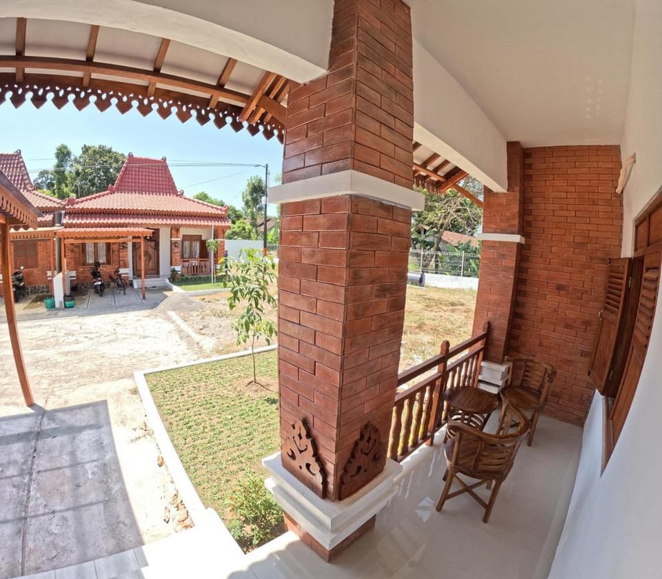 Property building, Balcony/Terrace
