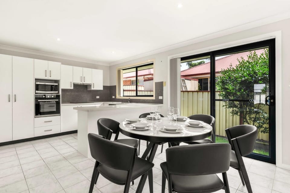 White Sands Villa by Experience Jervis Bay Villa in Huskisson