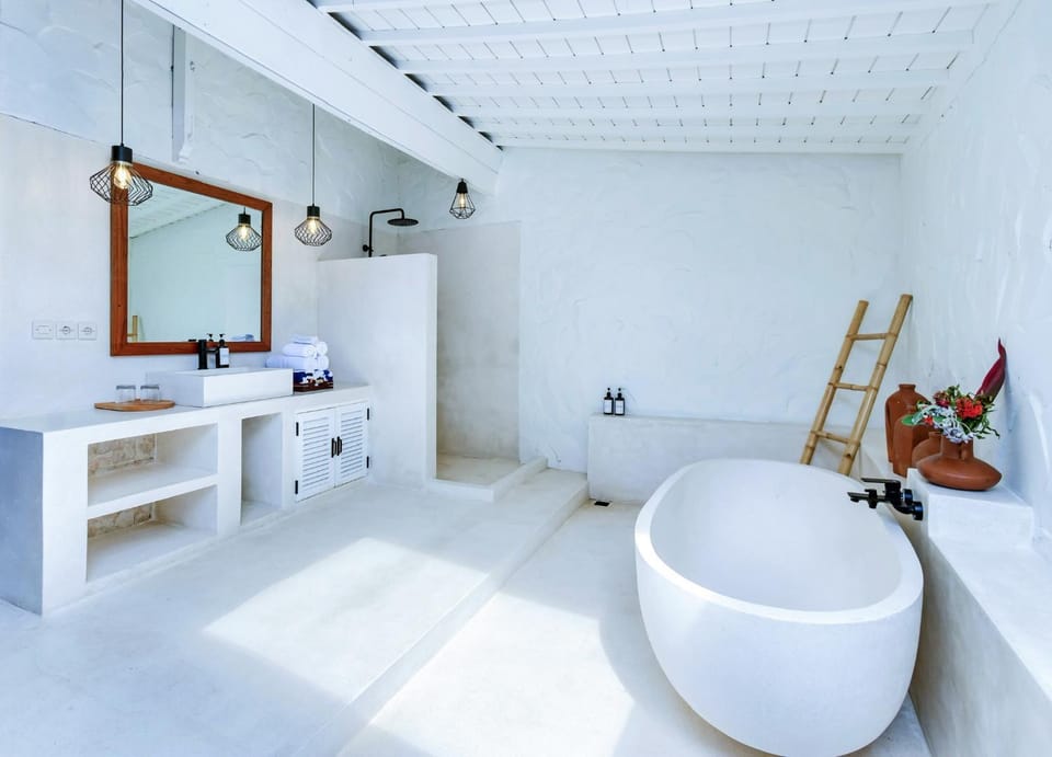 Executive deluxe room at kanna seafront estate Hotel in Karangasem Regency