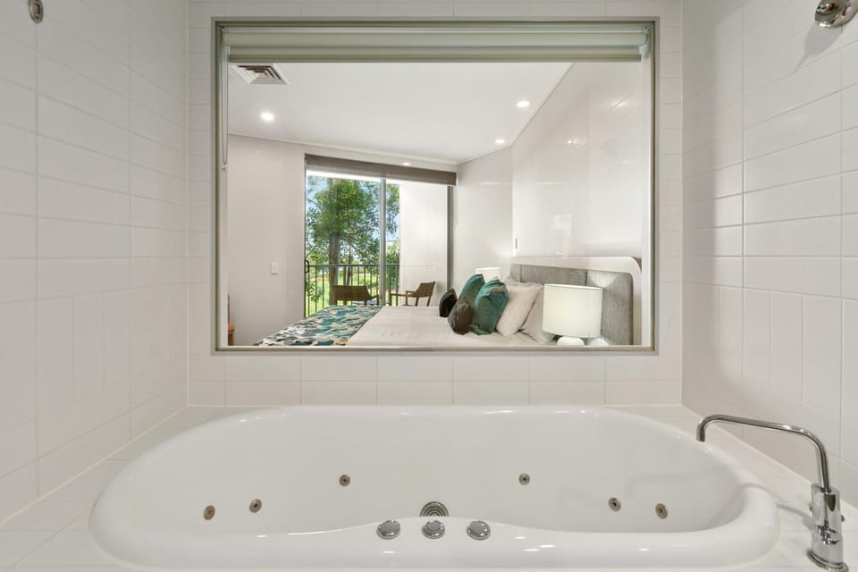 Bathroom, Bath