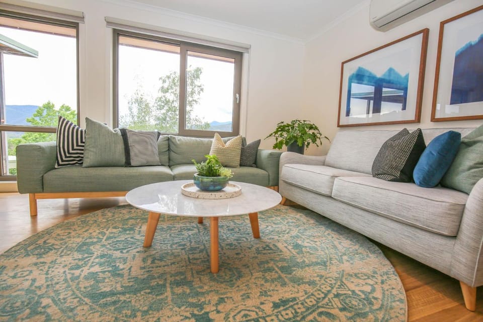Living room, Seating area, heating, air conditioner