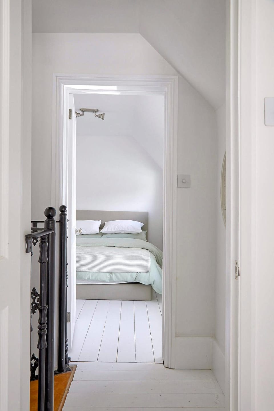 Double-Bed Bedroom, Living Room and Kitchenette, Private Bathroom & Utility Room available at Willow House, Shepperton Apartment in England