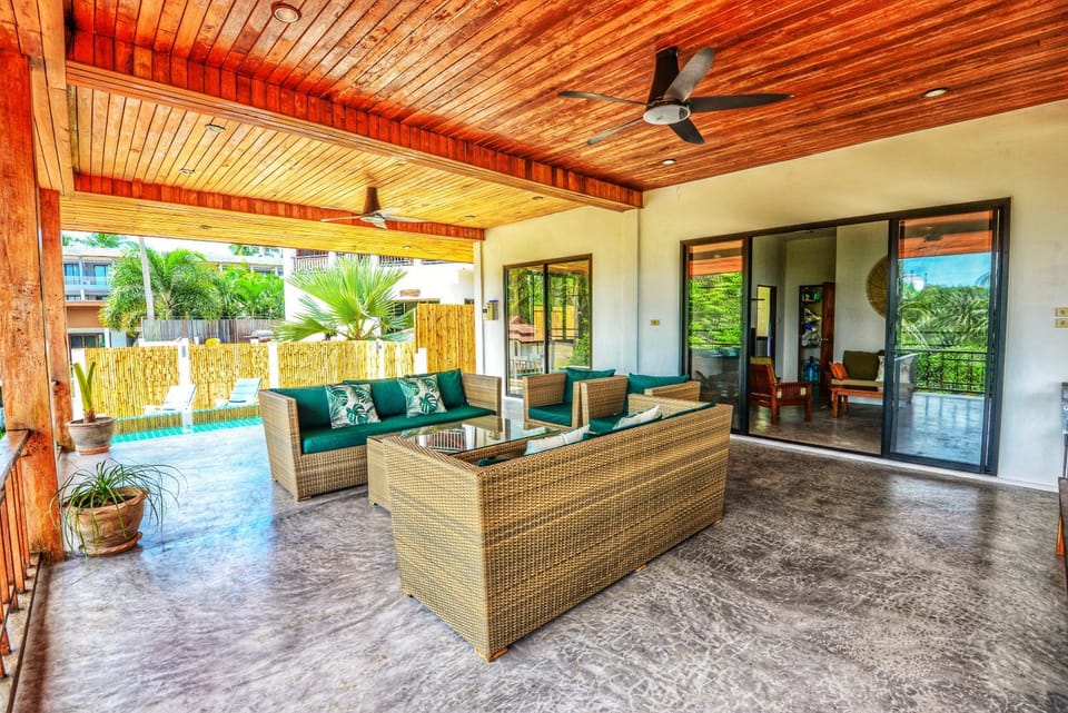 Balcony/Terrace, Seating area