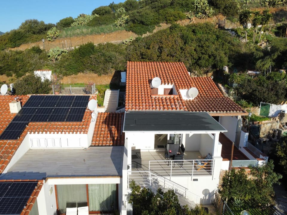 Property building, Natural landscape, Bird's eye view