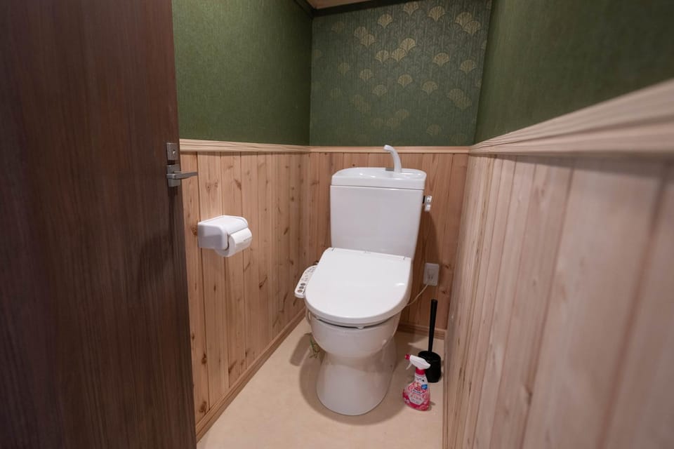 Toilet