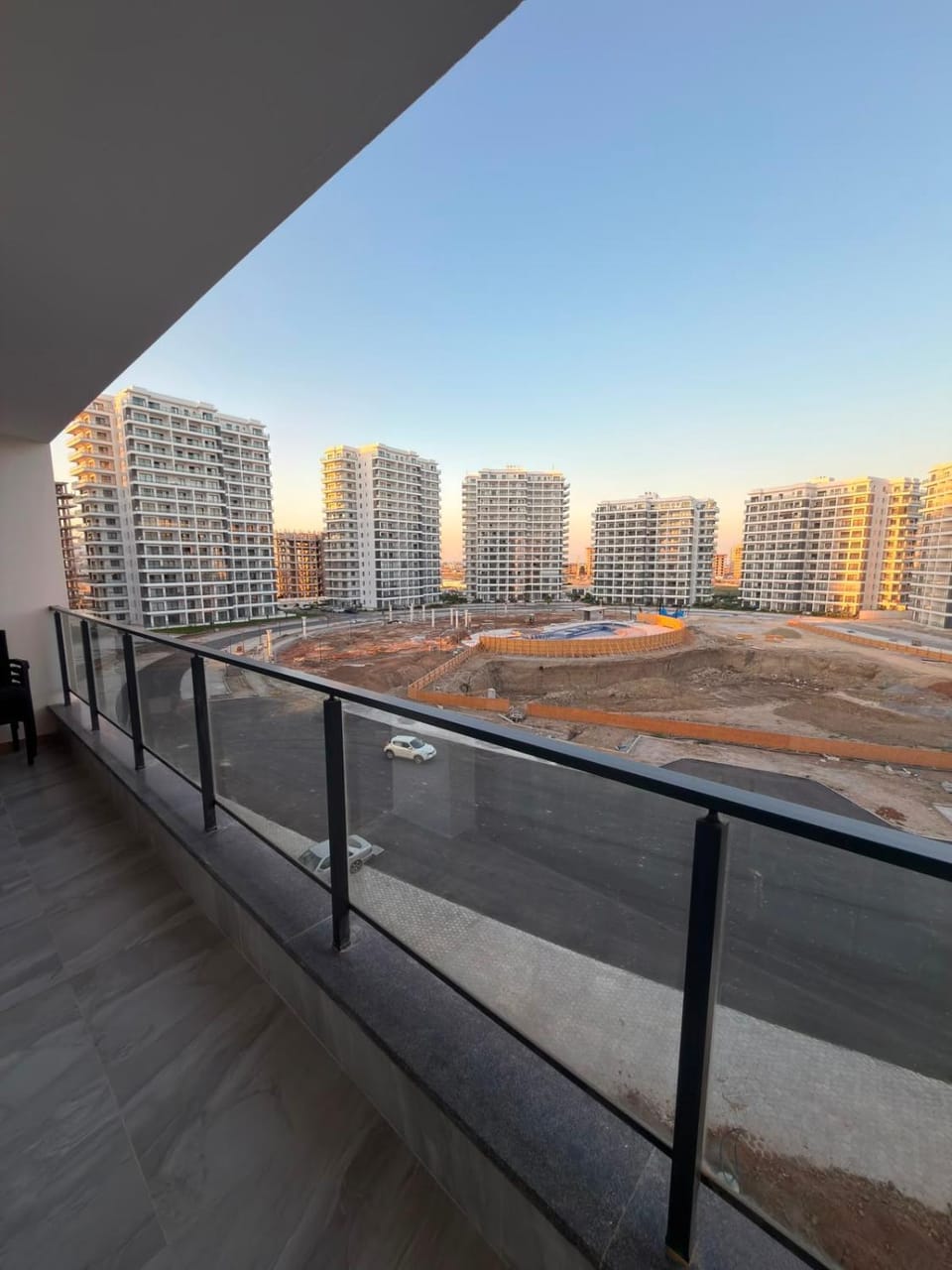 Property building, Day, View (from property/room), Balcony/Terrace, City view