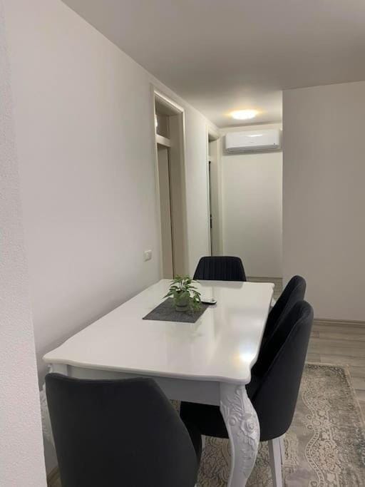 Apartmant me qera në Gjilan Apartment in North Macedonia