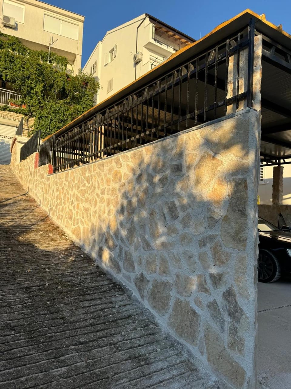 Property building, Day