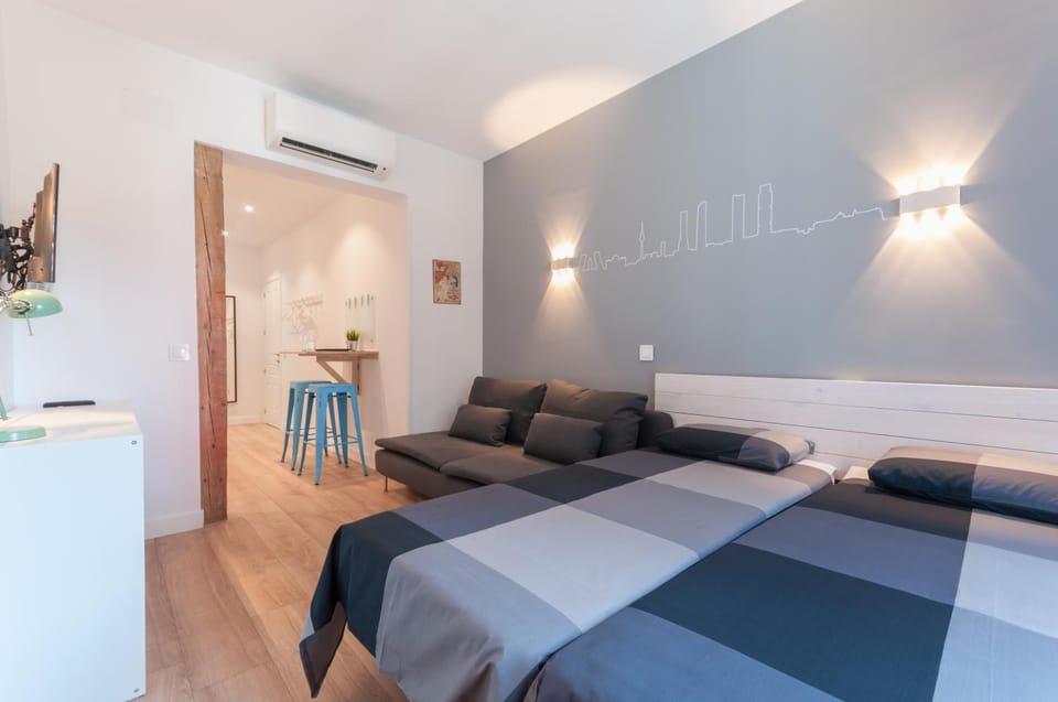 ºRA New Atocha City Centre WiFi AC SmartTVº Apartment in Centro