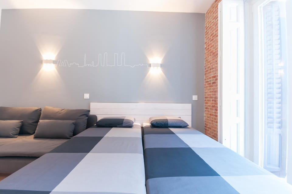 ºRA New Atocha City Centre WiFi AC SmartTVº Apartment in Centro