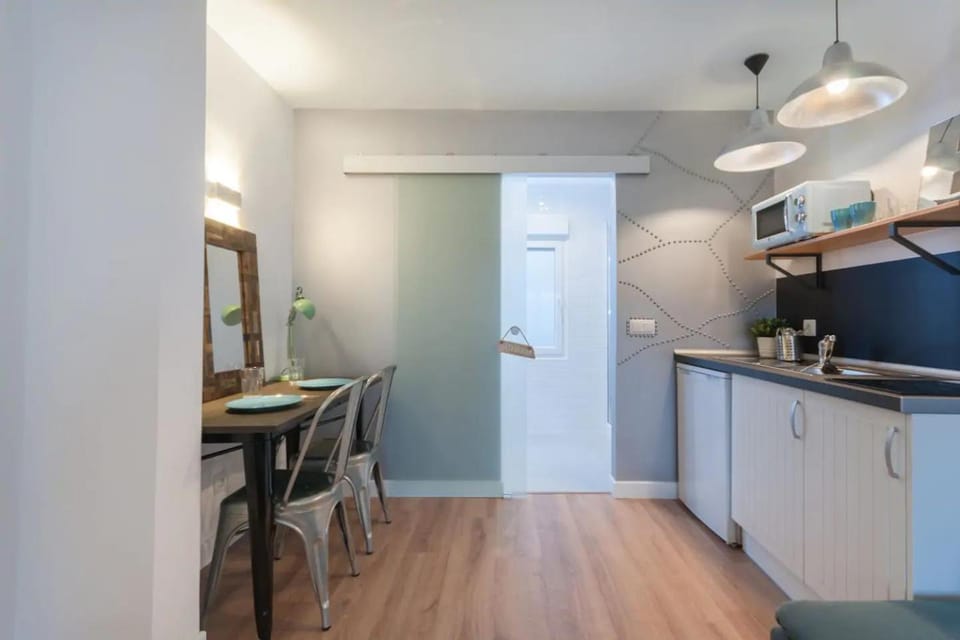 ººDL New Atocha City Centre WiFi AC SmartTVºº Apartment in Centro