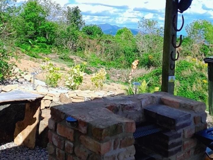 BBQ facilities, Kitchen or kitchenette