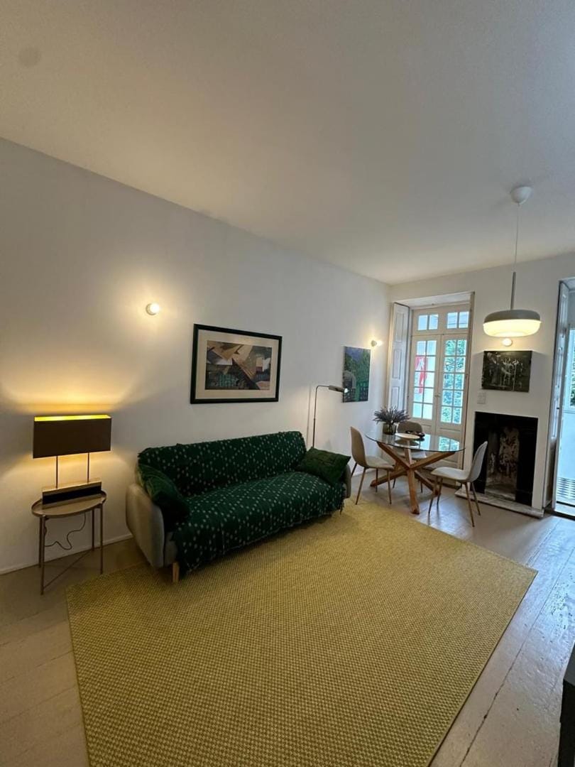 Aliados Historic Downtown Apartments by LuxiStay Apartment in Porto