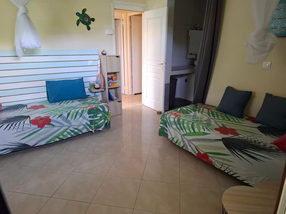 Le Havre du Voyageur - Hibiscus House in Grande-Terre, Guadeloupe