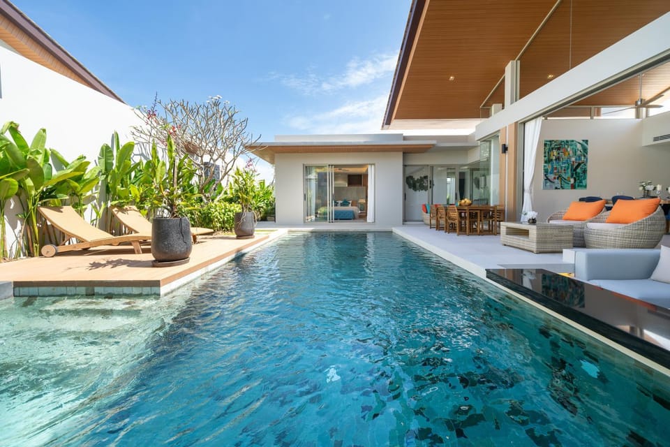 Wila villas Phuket Free Airoport Pick up from 7 days Villa in Choeng Thale