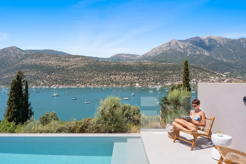 Patio, Day, Natural landscape, Balcony/Terrace, Mountain view, Pool view, Sea view, Swimming pool, sunbed