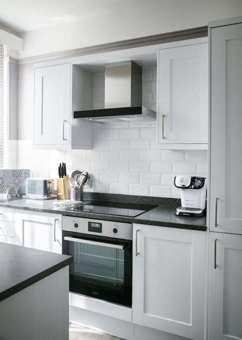 Apt 2, 9 East Park Road Apartment in Harrogate