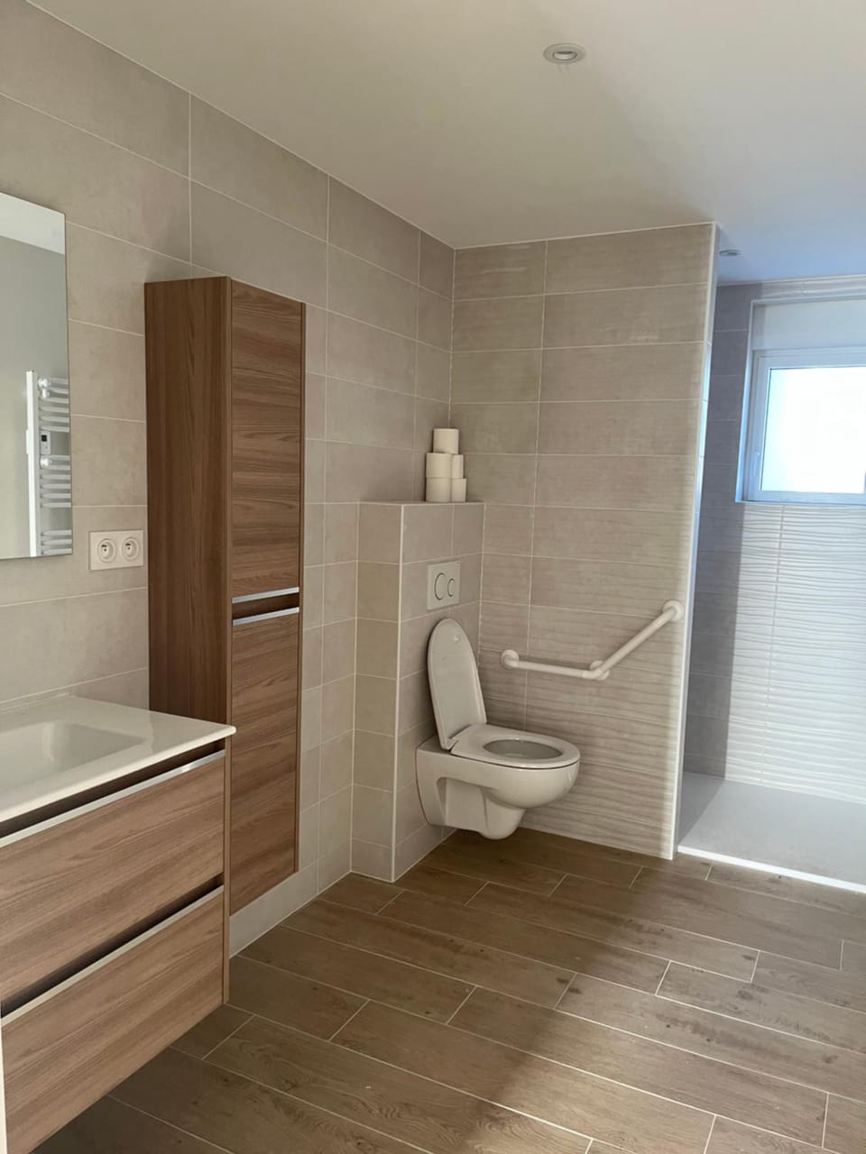 Shower, Bathroom