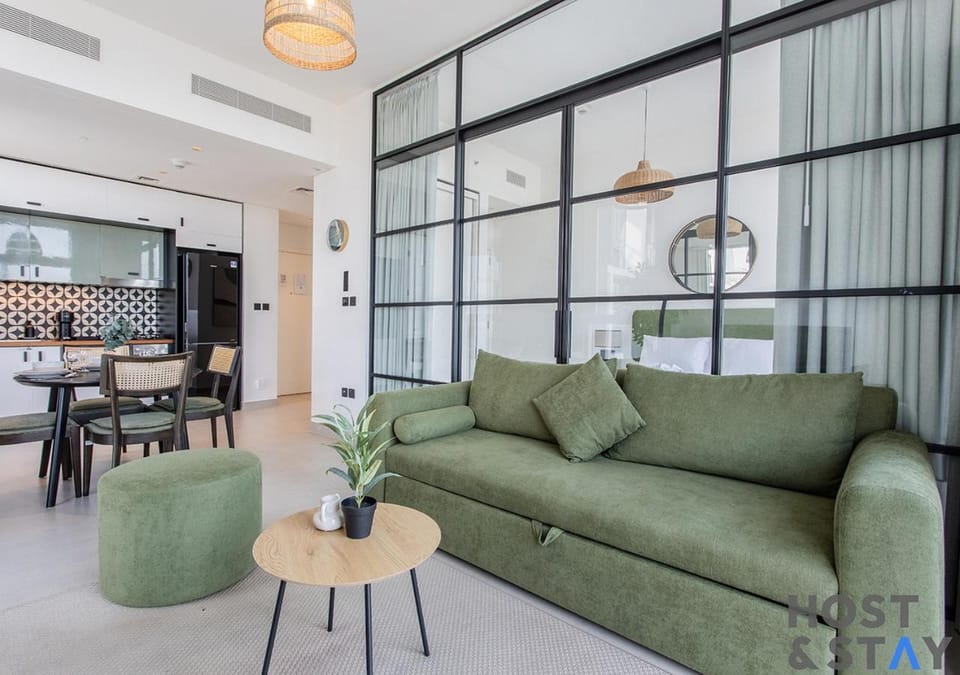 Living room, Dining area, kitchen