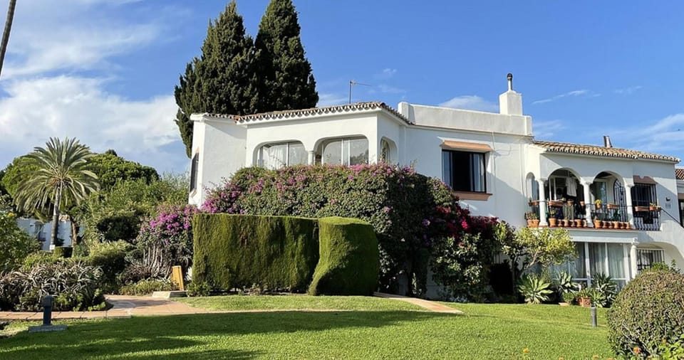 Property building, Garden