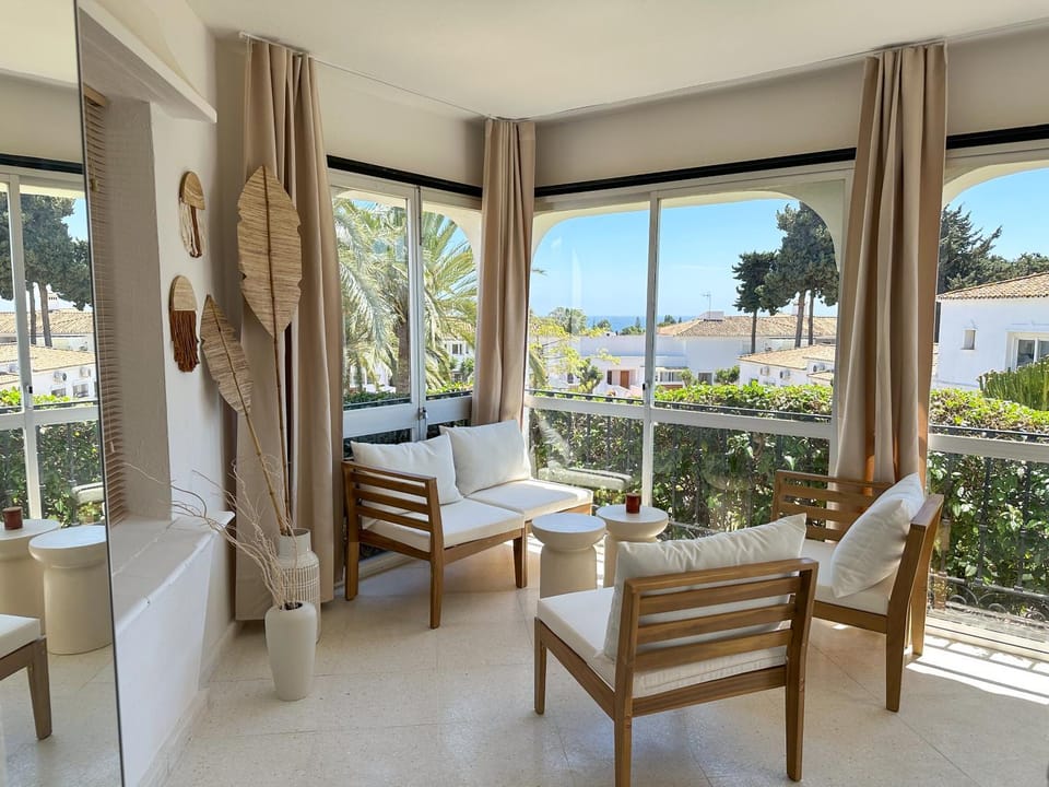 Balcony/Terrace, Seating area, Garden view, Sea view