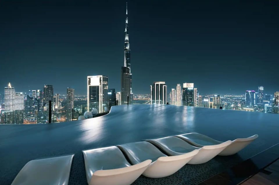 Nearby landmark, Night, City view, Landmark view, Pool view, Swimming pool, Swimming pool