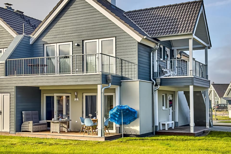 Property building, Garden view