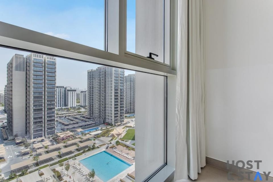 Chic Urban 2BR at Collective 2 Apartment in Dubai