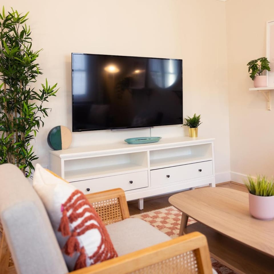 City Centre Hideaway 100m from Trafalgar Square Apartment in City of Westminster