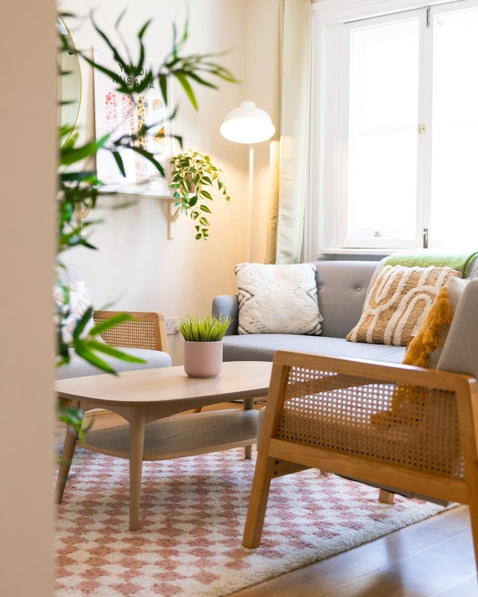 City Centre Hideaway 100m from Trafalgar Square Apartment in City of Westminster