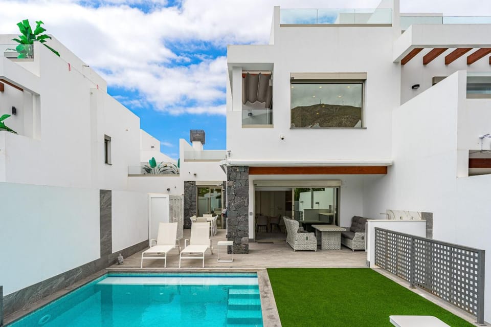KARAT Villa Portofino Villa in Canary Islands