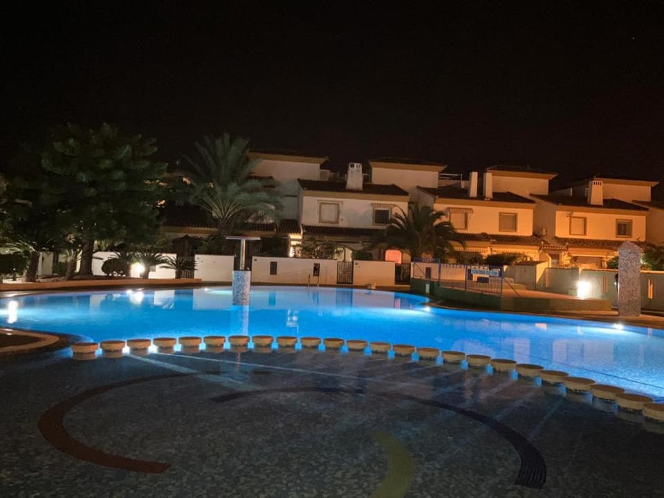 Pool view, Sports
