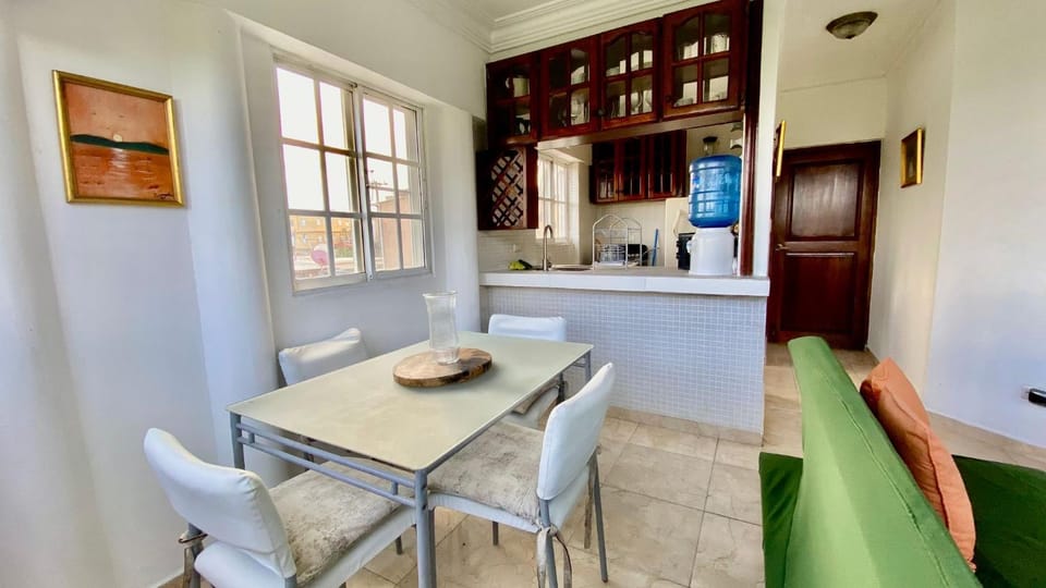 Decorative detail, Dining area