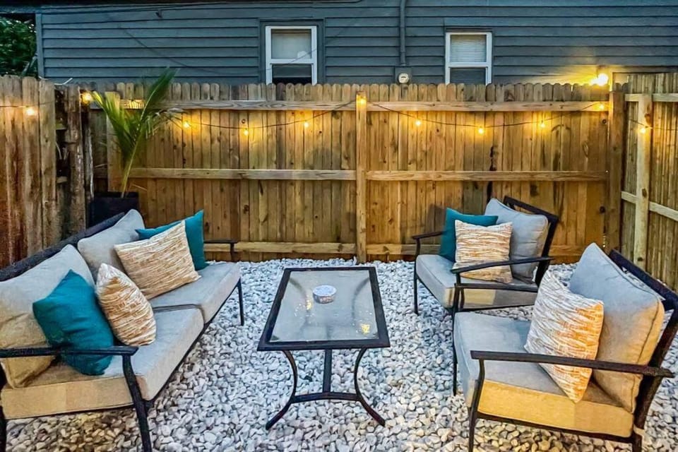Charming 2br 2ba Beach Bungalow House in Lake Worth
