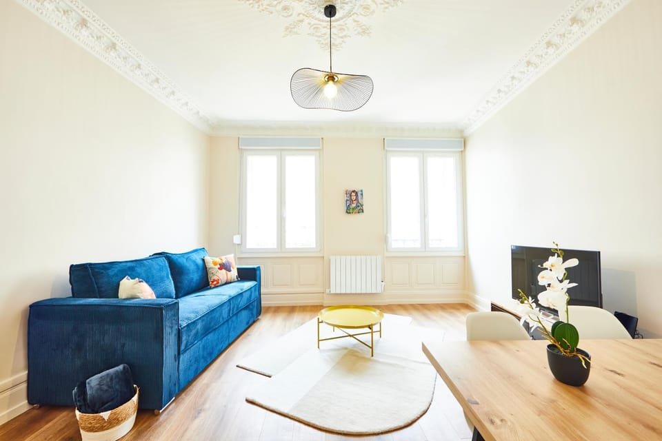 Living room, Seating area