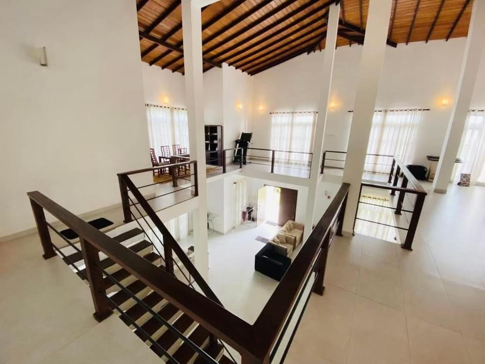 White villa Villa in Western Province