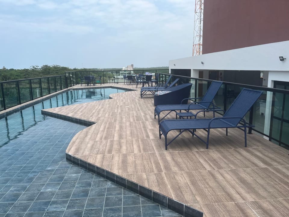 Natural landscape, Balcony/Terrace, Swimming pool, sunbed