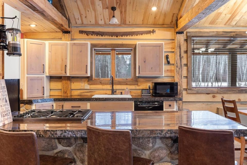 Private River Front Cabin Cabin in Salmon River