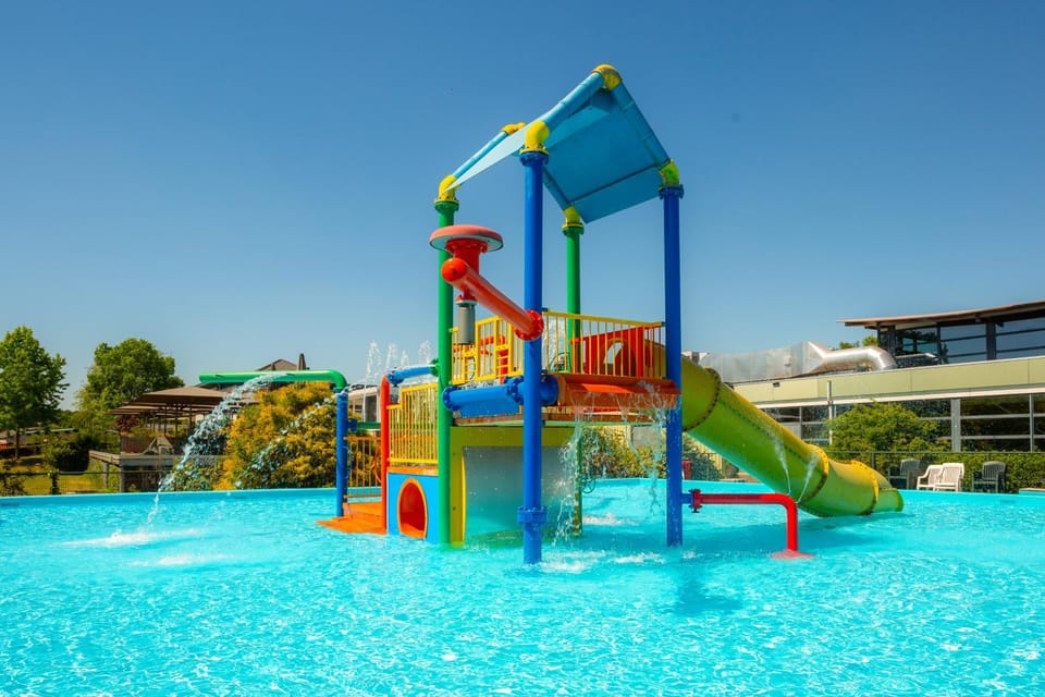 Aqua park, Swimming pool